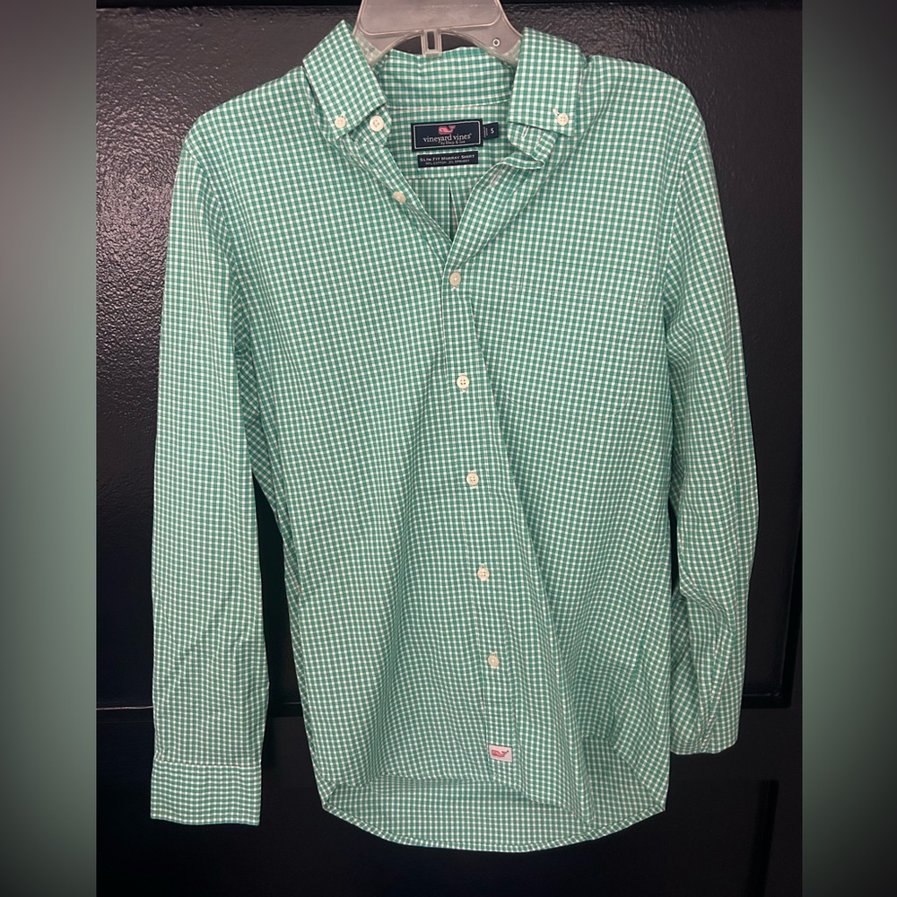 Vineyard Vines button up